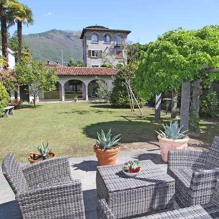 Casa San Sebastiano, 5,5-zimmerhaus By Holap Sa Casa de Férias *
